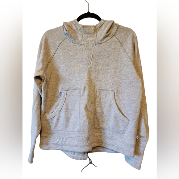 Mountain Hardwear Gray Women's Pullover Hoodie with front pocket w/zipper - Picture 1 of 4